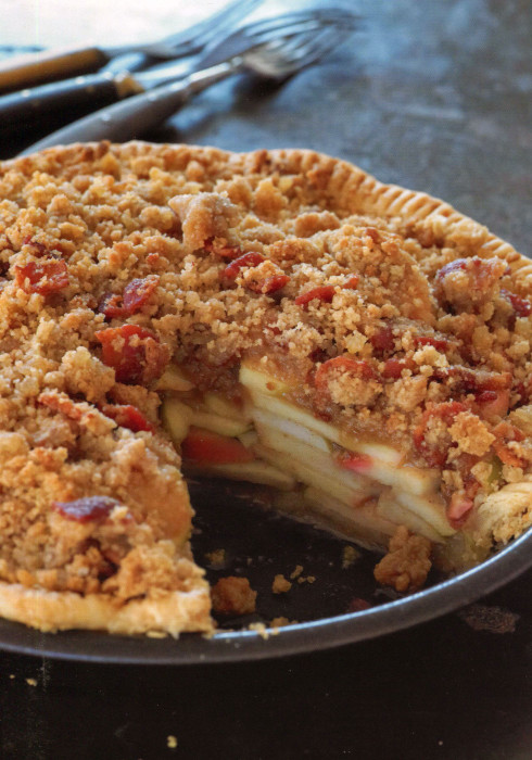 wc-Apple-Pie-with-Bacon-Streusel