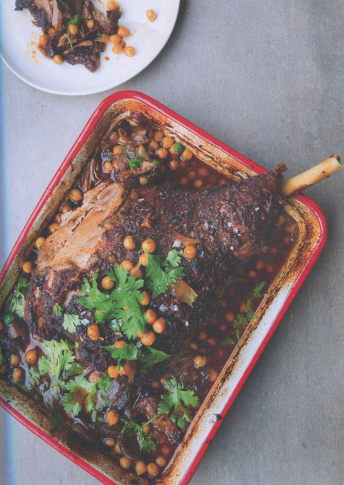 wc-Slow-Cooked-Leg-of-Lamb-with-Moroccan-Spices-and-Chickpeas
