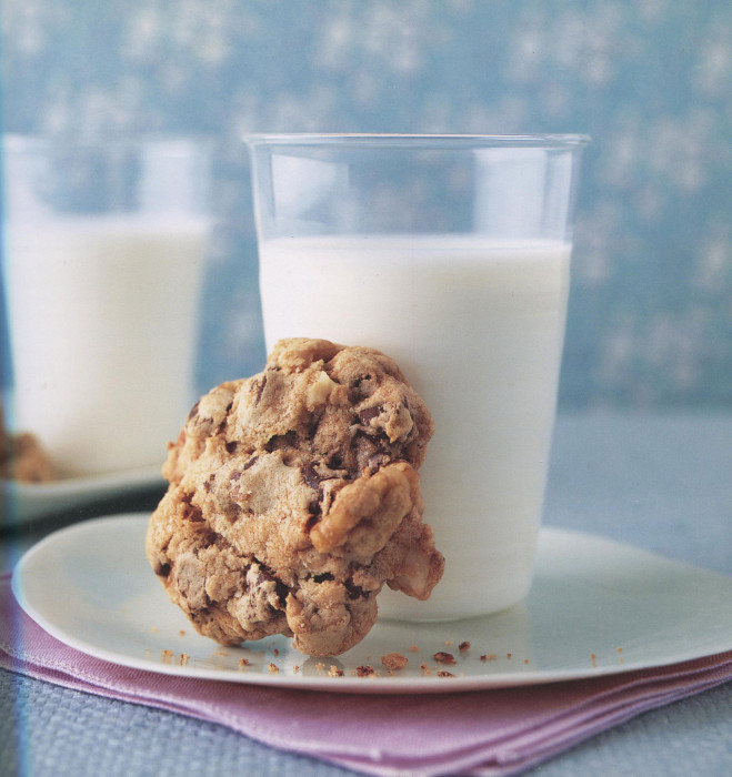 wc-Kitchen-Sink-Chocolate-Chip-Cookies