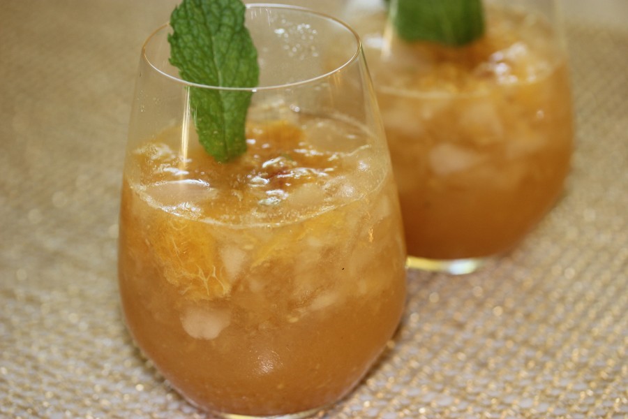 TBT Recipe: Peaches and Bourbon Cocktail for the Summer [in and out of Kentucky]