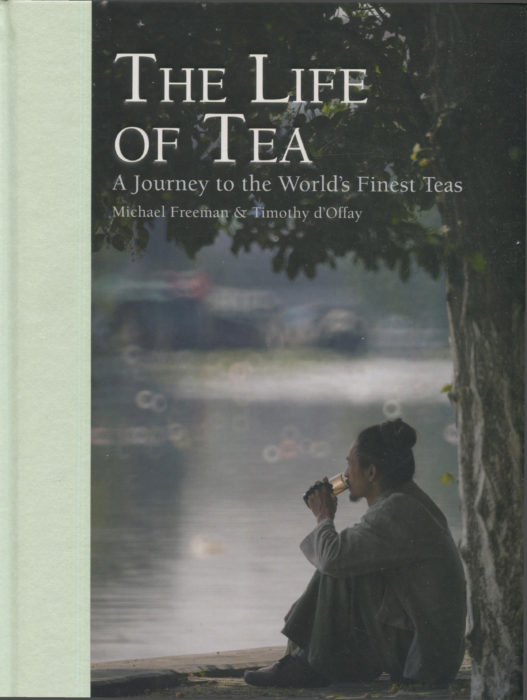 Life among the tea leaves english edition