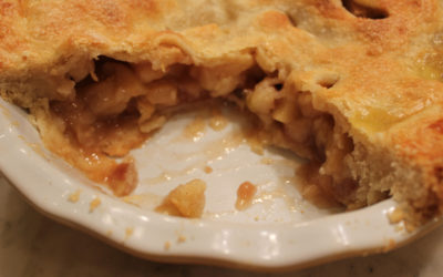 Crafting the Perfect Apple Pie with Vanilla